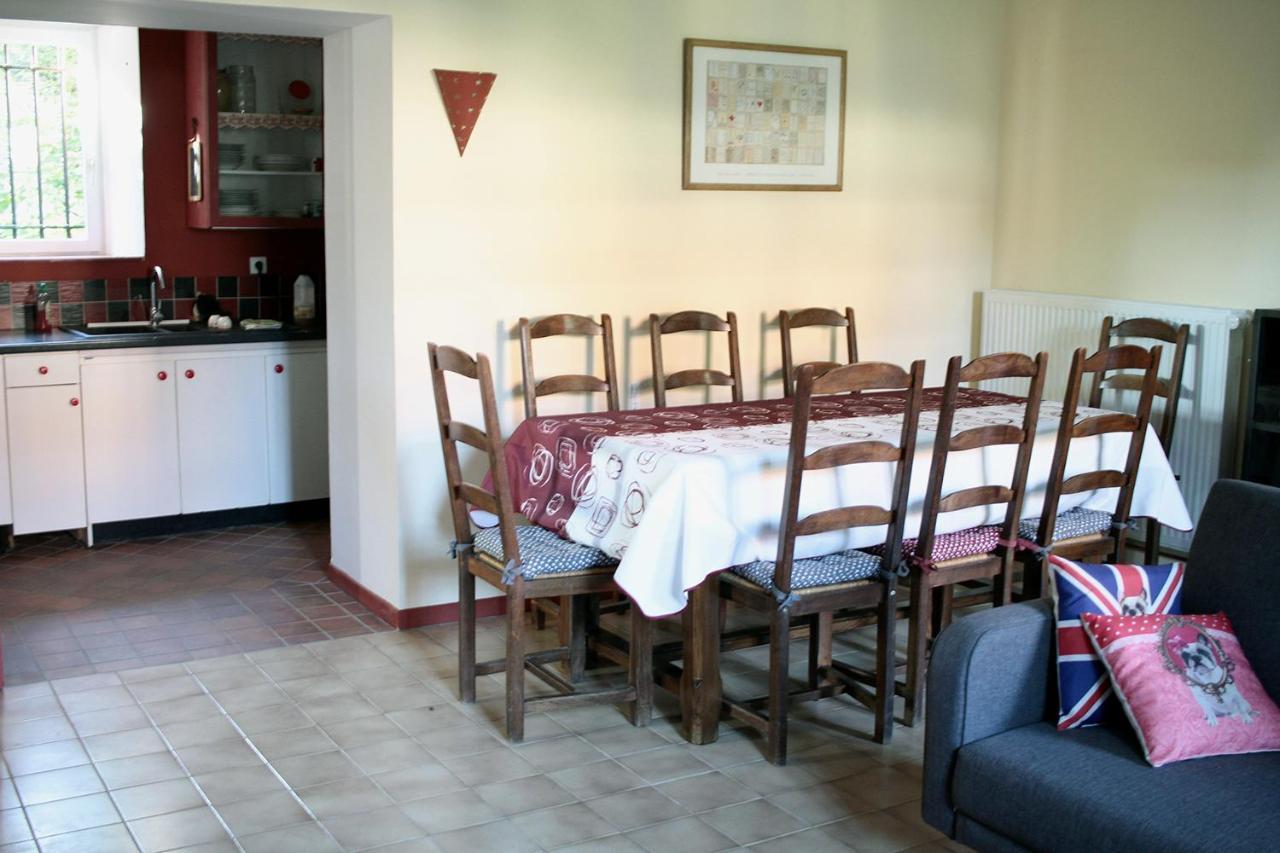 Le Clos Des Artistes - Gite Turny Bagian luar foto